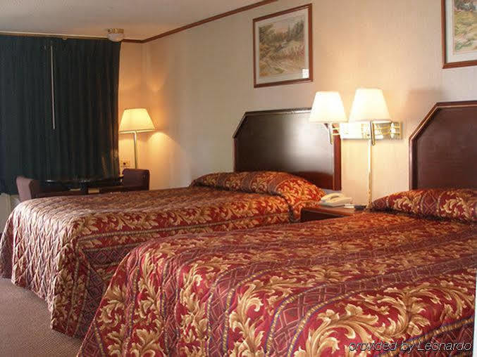 Red Carpet Inn Гринсборо Экстерьер фото